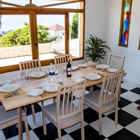 Vila Casa El Gardo *